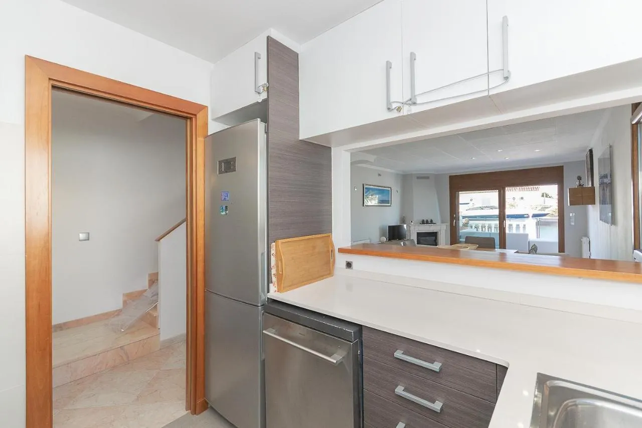 別荘 ロザス Casa Con Vista Al Canalヴィラ