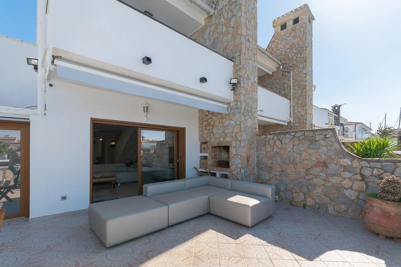 Casa Con Vista Al Canal Villa Roses