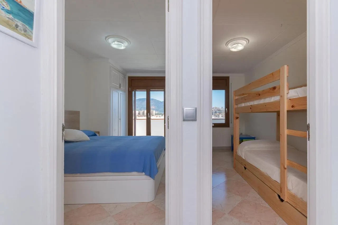 Holiday home Casa Con Vista Al Canal Villa Roses Spain