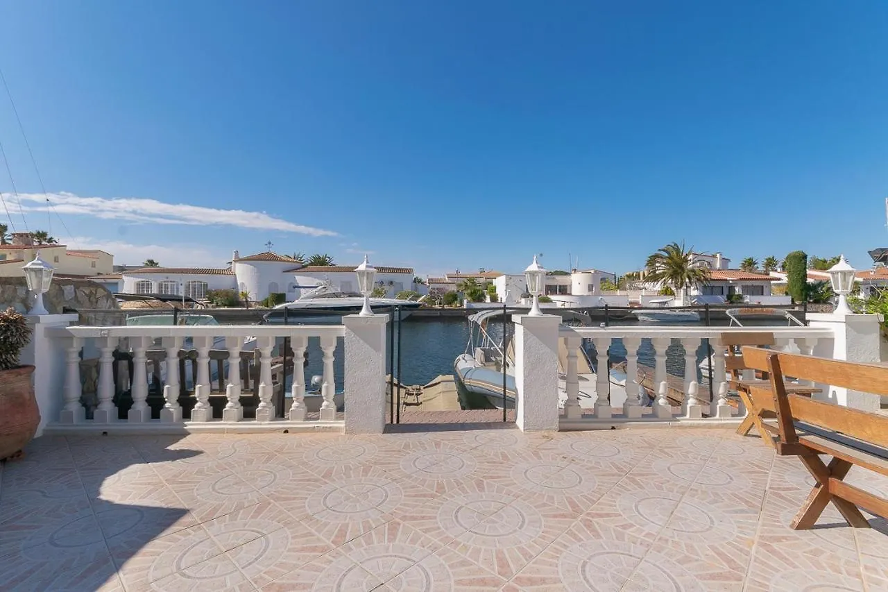 Casa Con Vista Al Canal Villa Roses 0*,  Spain