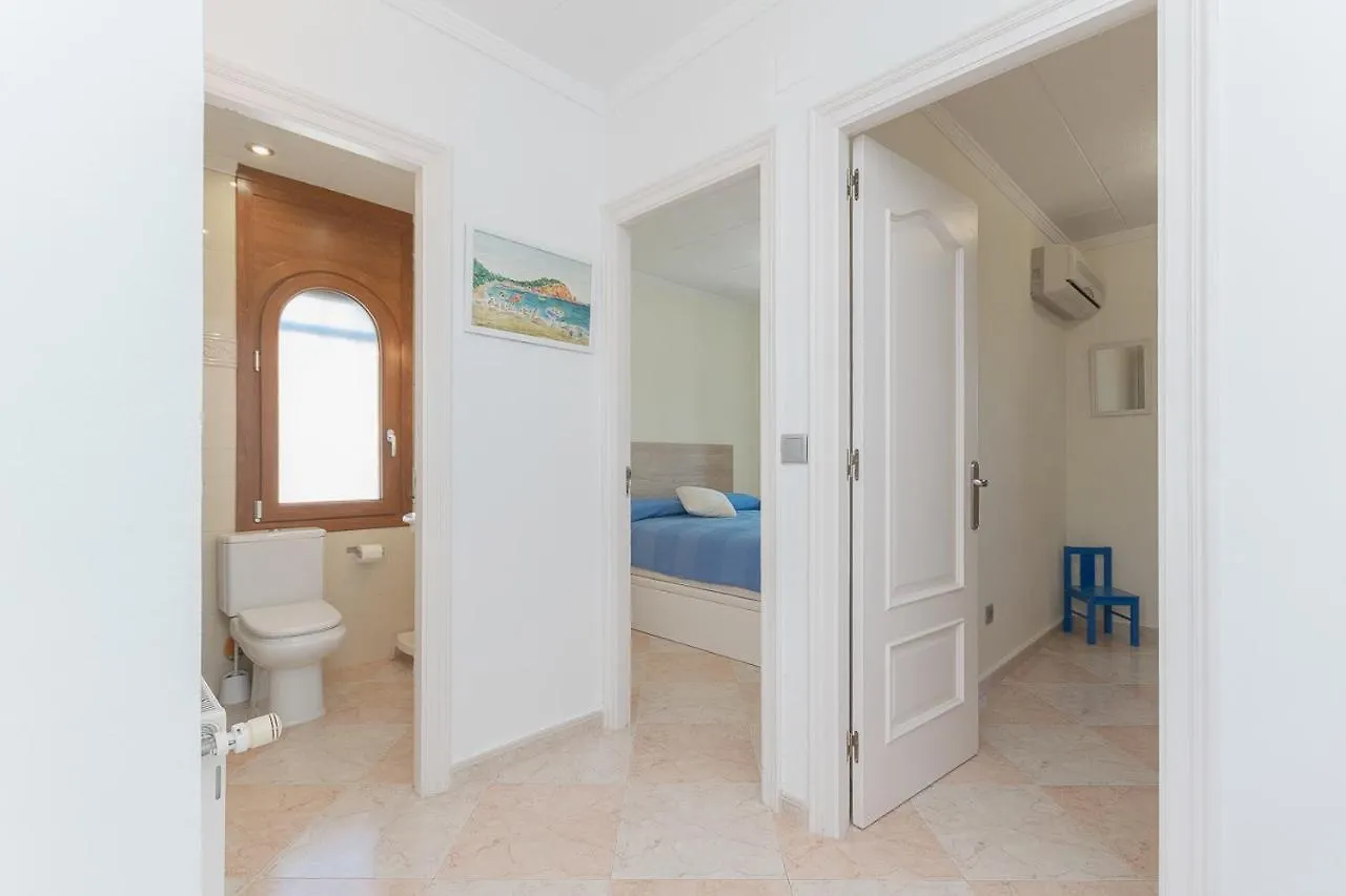 Holiday home Casa Con Vista Al Canal Villa Roses